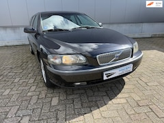 Volvo V70 - 2.4 D5 Comfort Line