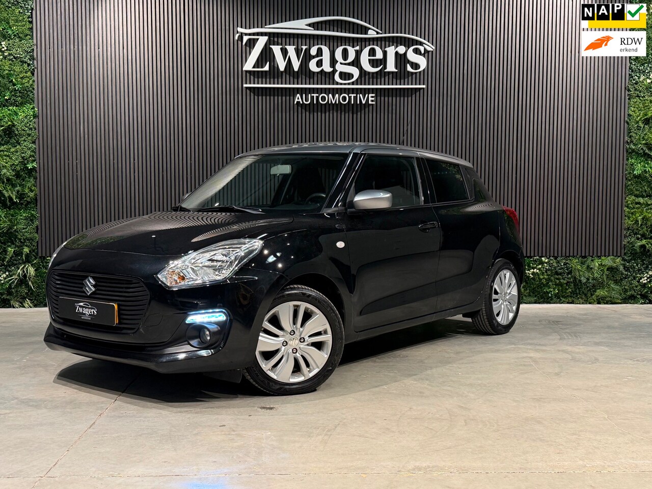 Suzuki Swift - 1.2 Select | Automaat | Carplay| Garantie | Stoelverwarming - AutoWereld.nl