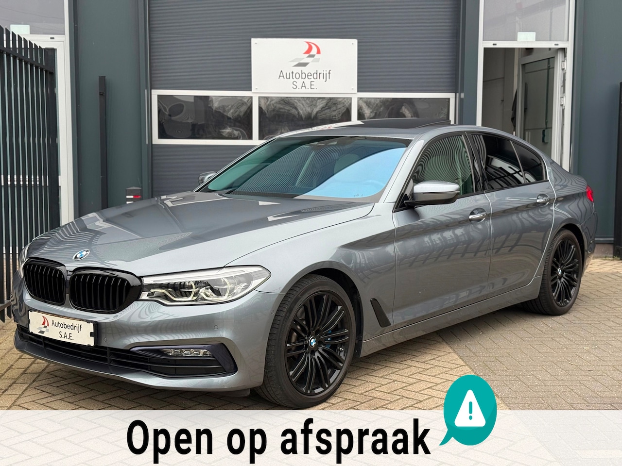 BMW 5-serie - 530i High Executive MEMORY CARPLAY CAMERA LEDER LED TREKHAAK ! - AutoWereld.nl