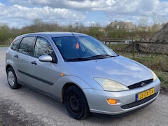 Ford Focus - 1.6-16V Trend