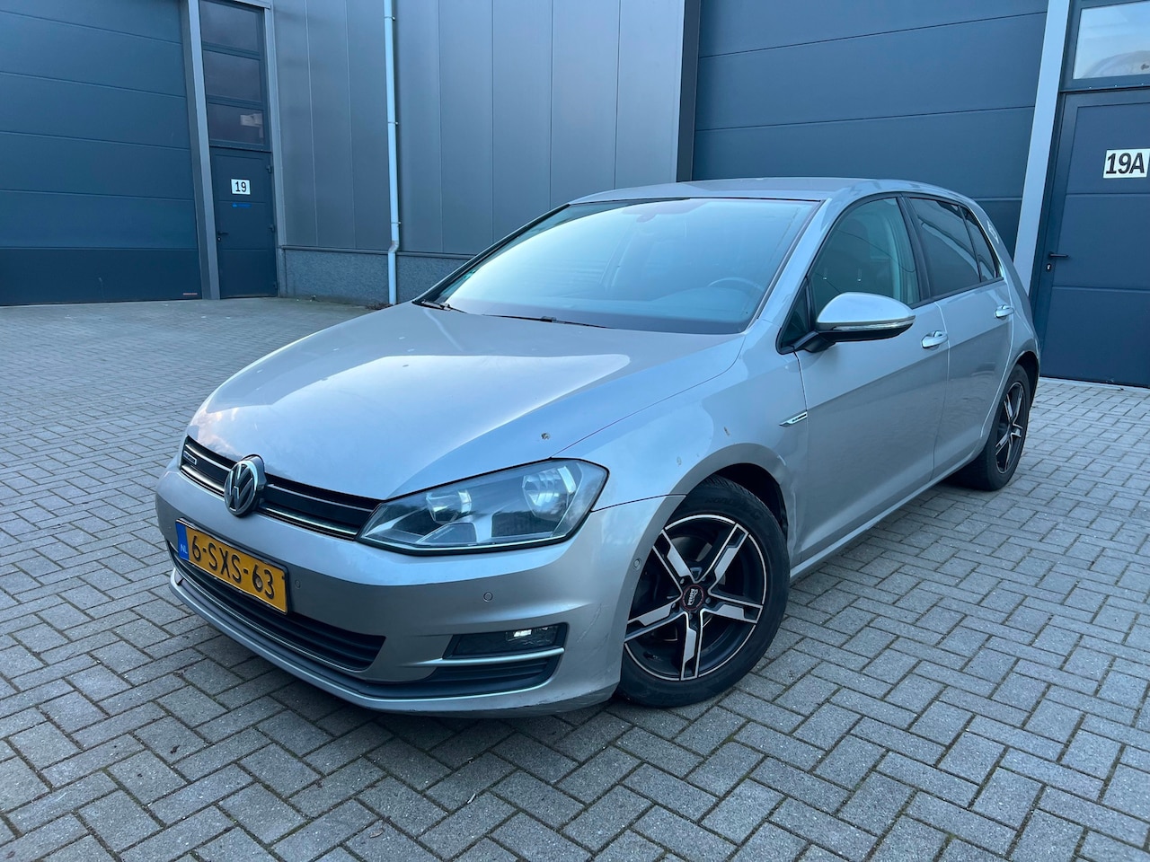 Volkswagen Golf - 1.6 TDI Highline BlueMotion 1.6 TDI Highline BlueMotion - AutoWereld.nl