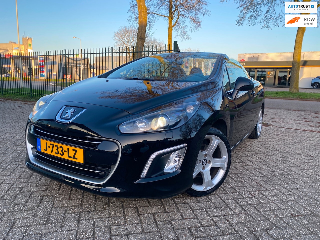 Peugeot 308 CC - 1.6 Roland Garros Leer Navi Pdc Cruise Stoelverw Tel - AutoWereld.nl