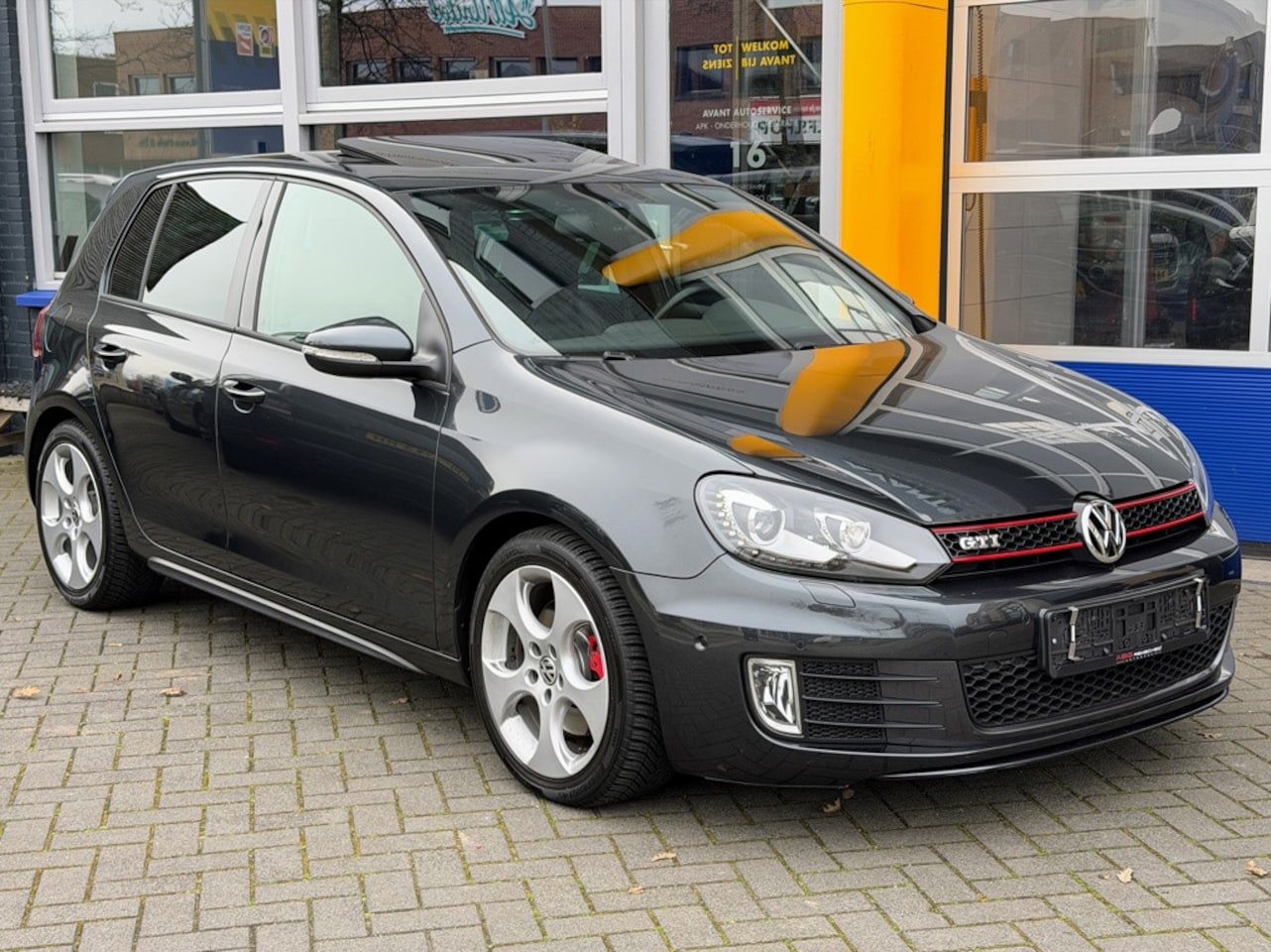Volkswagen Golf - 2.0 GTI DSG - Dynaudio - Schuifdak - Nieuwstaat - AutoWereld.nl