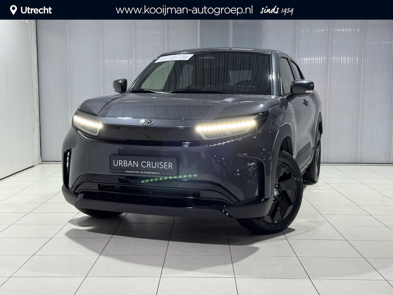 Toyota Urban Cruiser - Dynamic 61 kWh | Snel leverbaar | - AutoWereld.nl