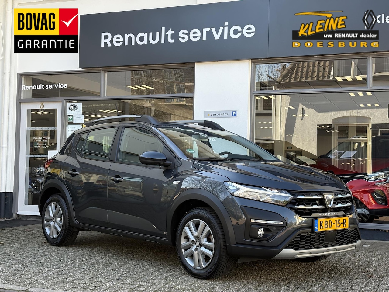 Dacia Sandero Stepway - TCe 90 CVT Comfort | Climate control | Automaat | Camera achter | All seasonbanden | Navig - AutoWereld.nl