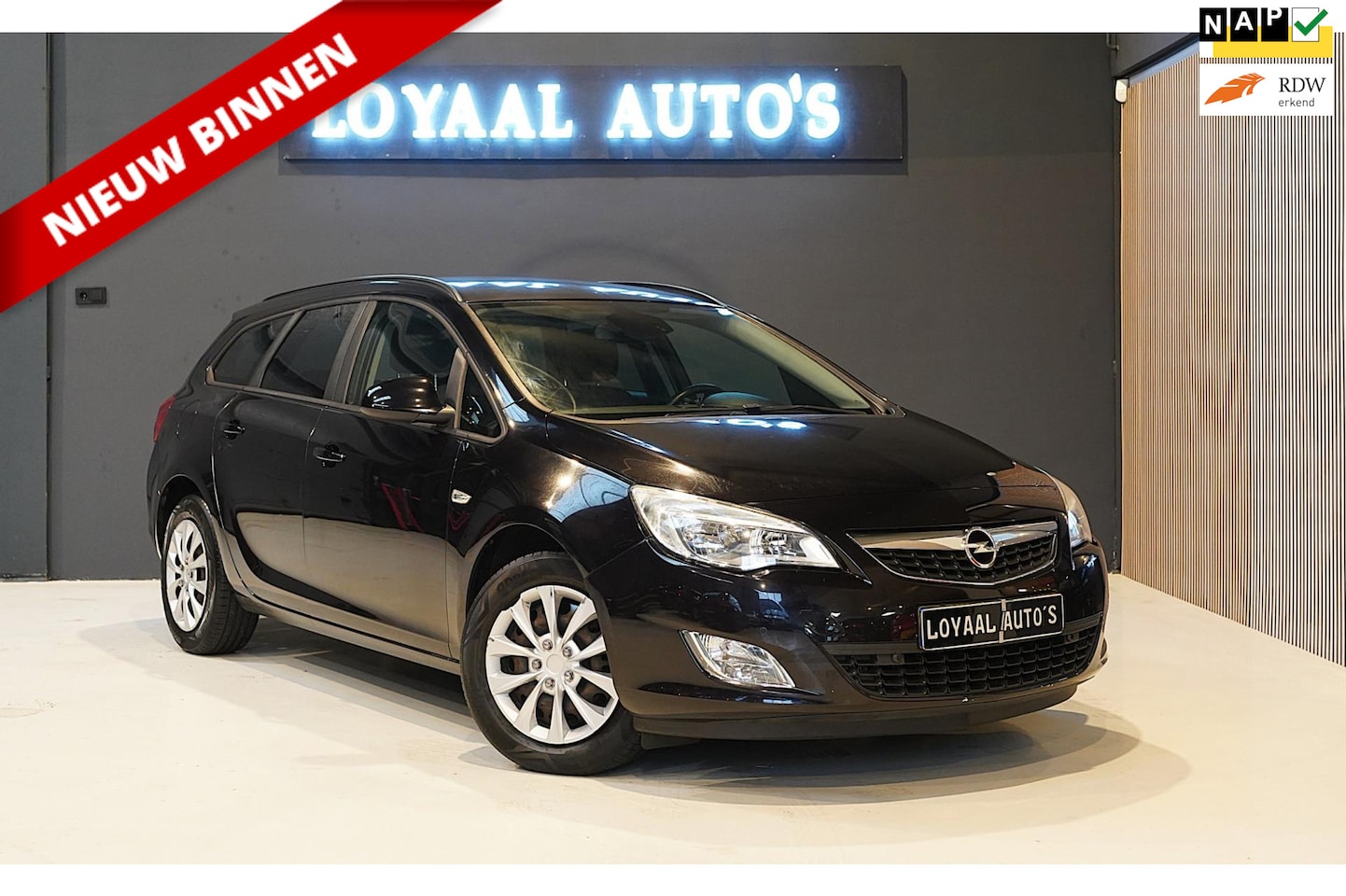 Opel Astra Sports Tourer - 1.4 Turbo Edition | AIRCO | CRUISE | PDC | NAP | APK. - AutoWereld.nl
