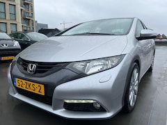 Honda Civic - 1.8 GT Automaat Camera Carplay Cruise StoelVerwarming Winterbanden