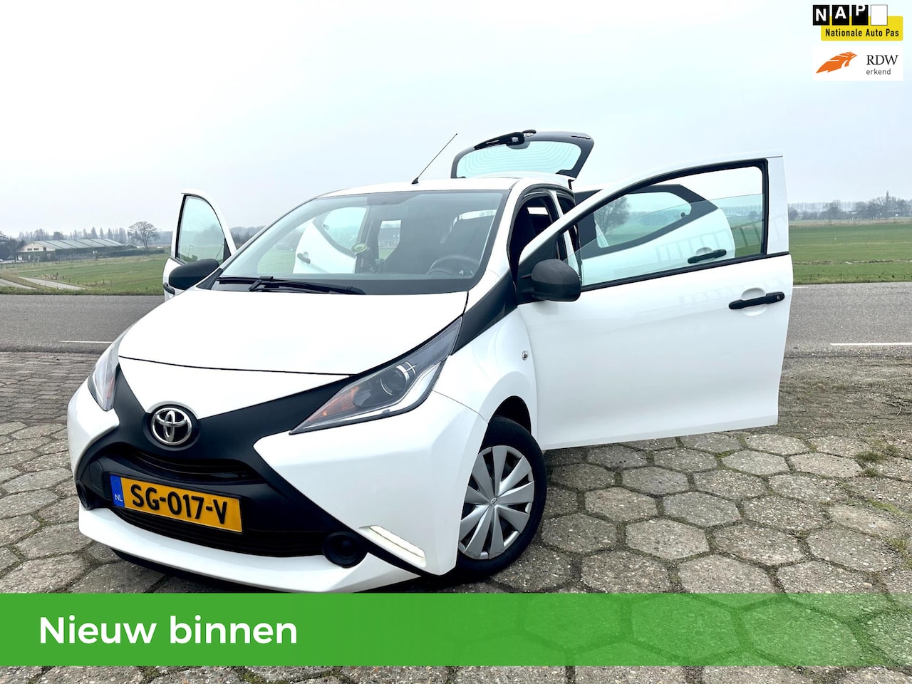 Toyota Aygo - 1.0 VVT NAP 5D NW APK XENON NIEUWE MODEL EXCL.BTW - AutoWereld.nl