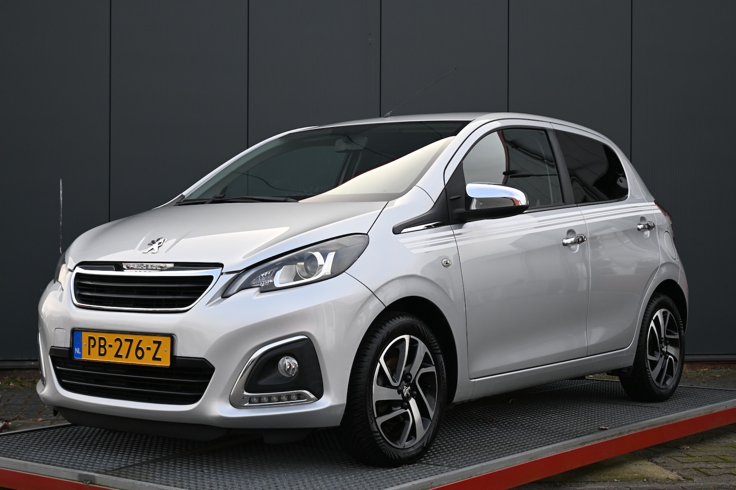 Peugeot 108 - 1.0 e-VTi Collection camera climate - AutoWereld.nl