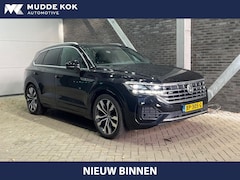 Volkswagen Touareg - 3.0 TDI R-Line | Panoramadak | Trekhaak | ACC | 21 Inch | Luchtvering