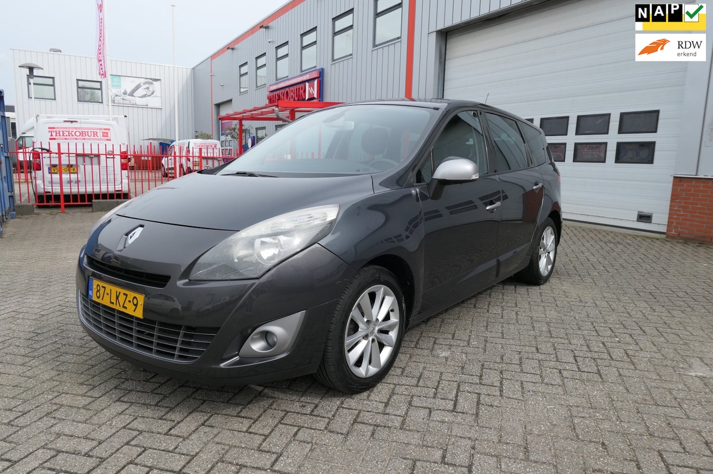 Renault Grand Scénic - 1.4 TCe Celsium 7personen. Apk/Climate/Cruise/Navi/Nap/Velgen - AutoWereld.nl