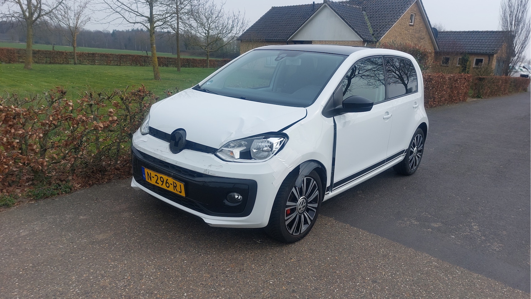 Volkswagen Up! - 1.0 BMT high up! AIRCO BJ 2018 - AutoWereld.nl