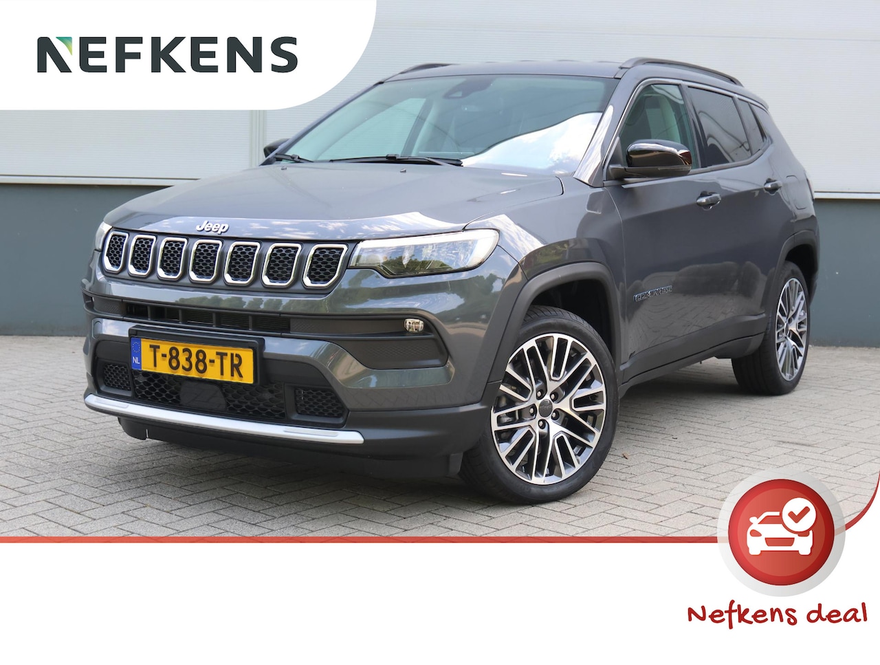 Jeep Compass - 4xe 240 Plug-in Hybrid Electric Limited | LM Velgen | Navigatie | Donker getint glas achte - AutoWereld.nl