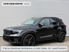 Volvo XC40 - 2.0 B4 Plus Black Edition Automaat / Panoramadak / Privacy Glass / Microtech Nubuck bekled