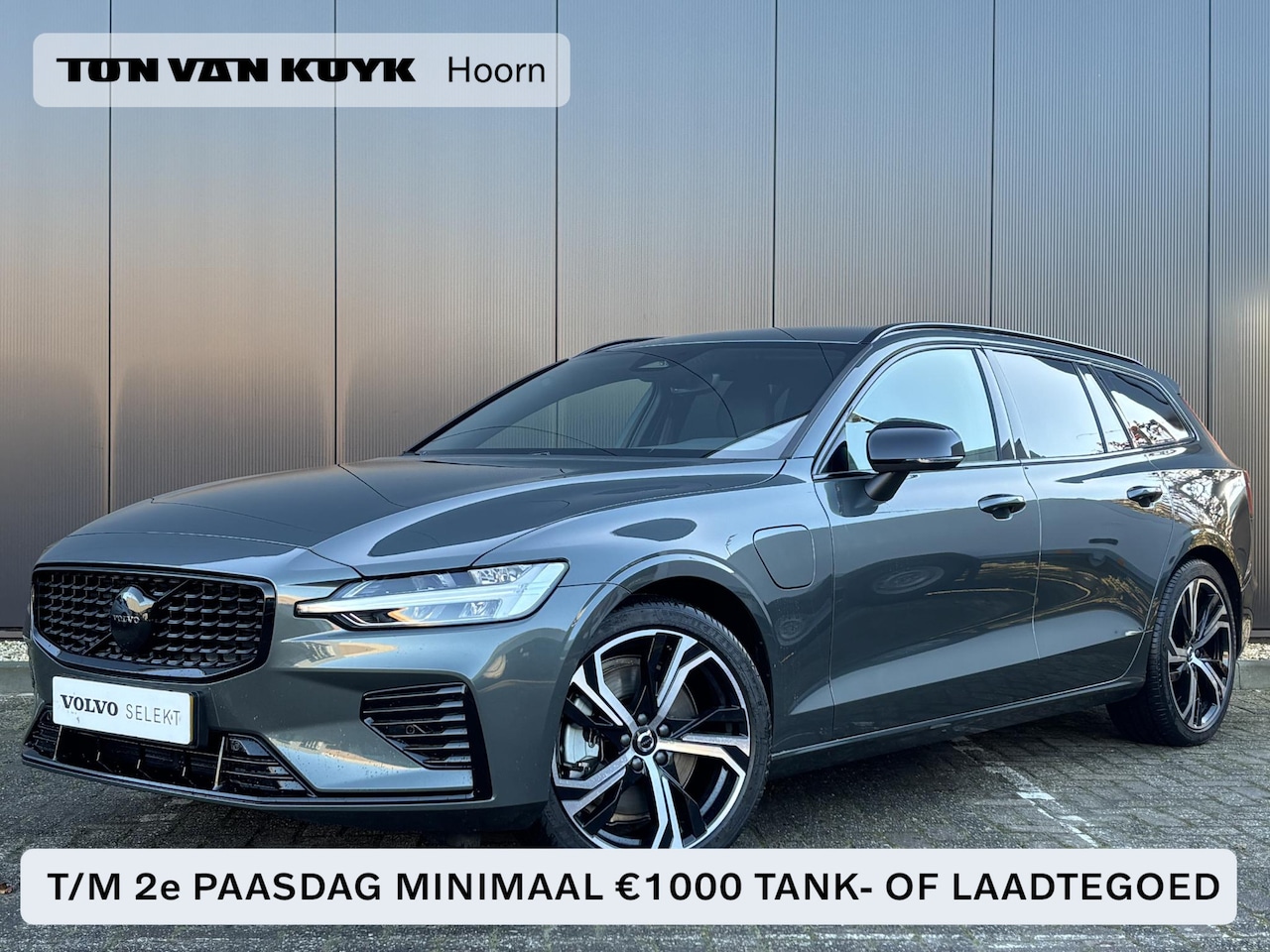 Volvo V60 - 2.0 T8 Plug-in hybrid AWD Plus Dark / Polestar tuning / Elek. trekhaak / Harman Kardon / S - AutoWereld.nl