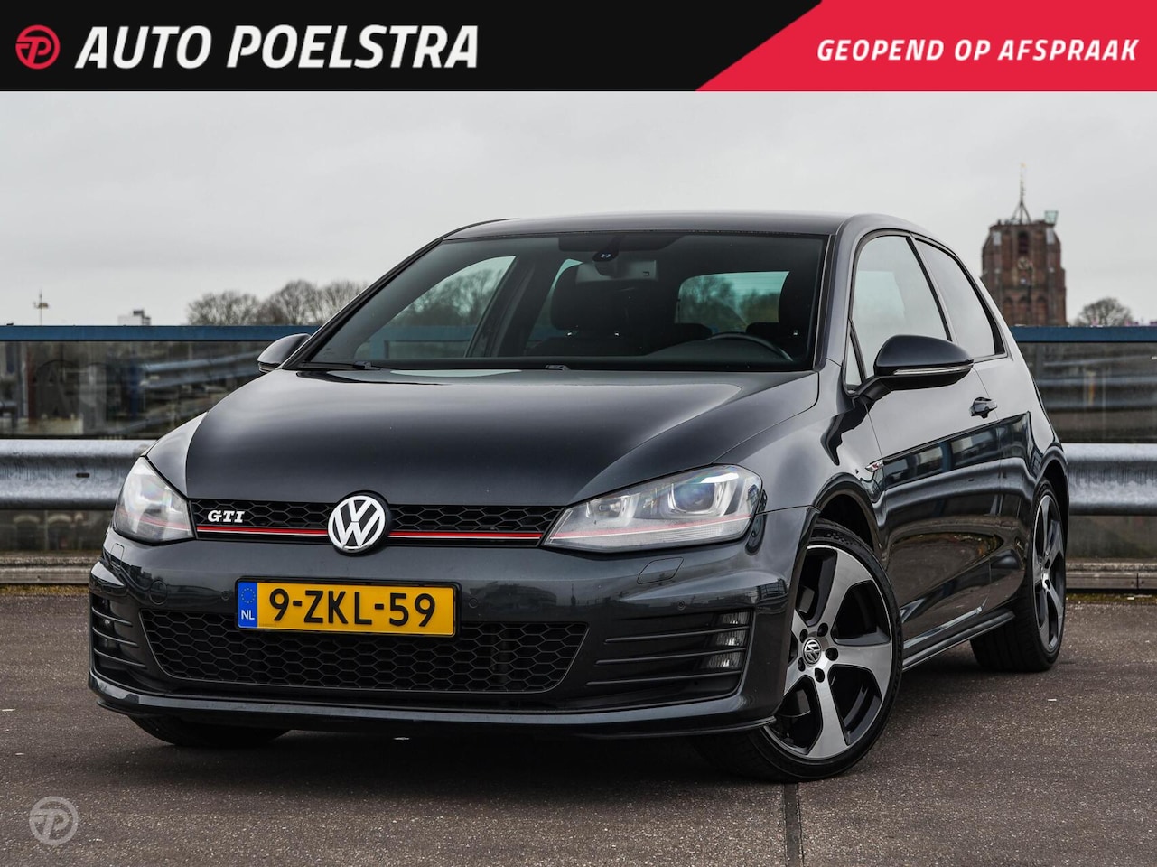Volkswagen Golf - 2.0 TSI GTI Xenon Stoelverwarming Camera Navigatie Cruise Control 18" - AutoWereld.nl