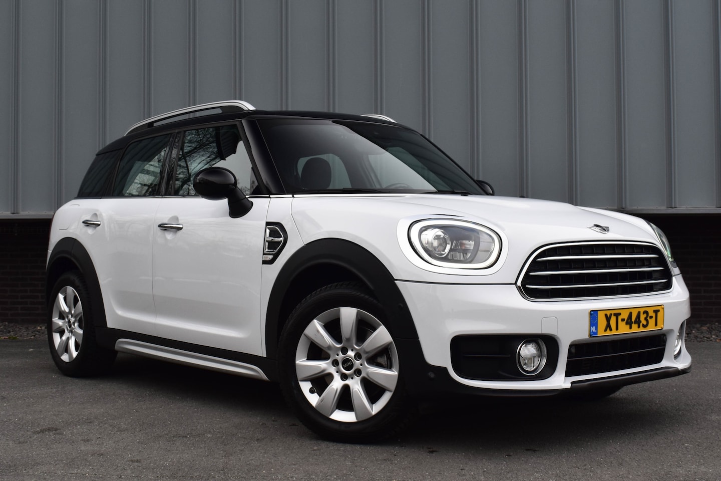 MINI Countryman - Mini 1.5 Cooper Chili | Trekhaak | Keyless | Navi | Clima | NL Auto - AutoWereld.nl