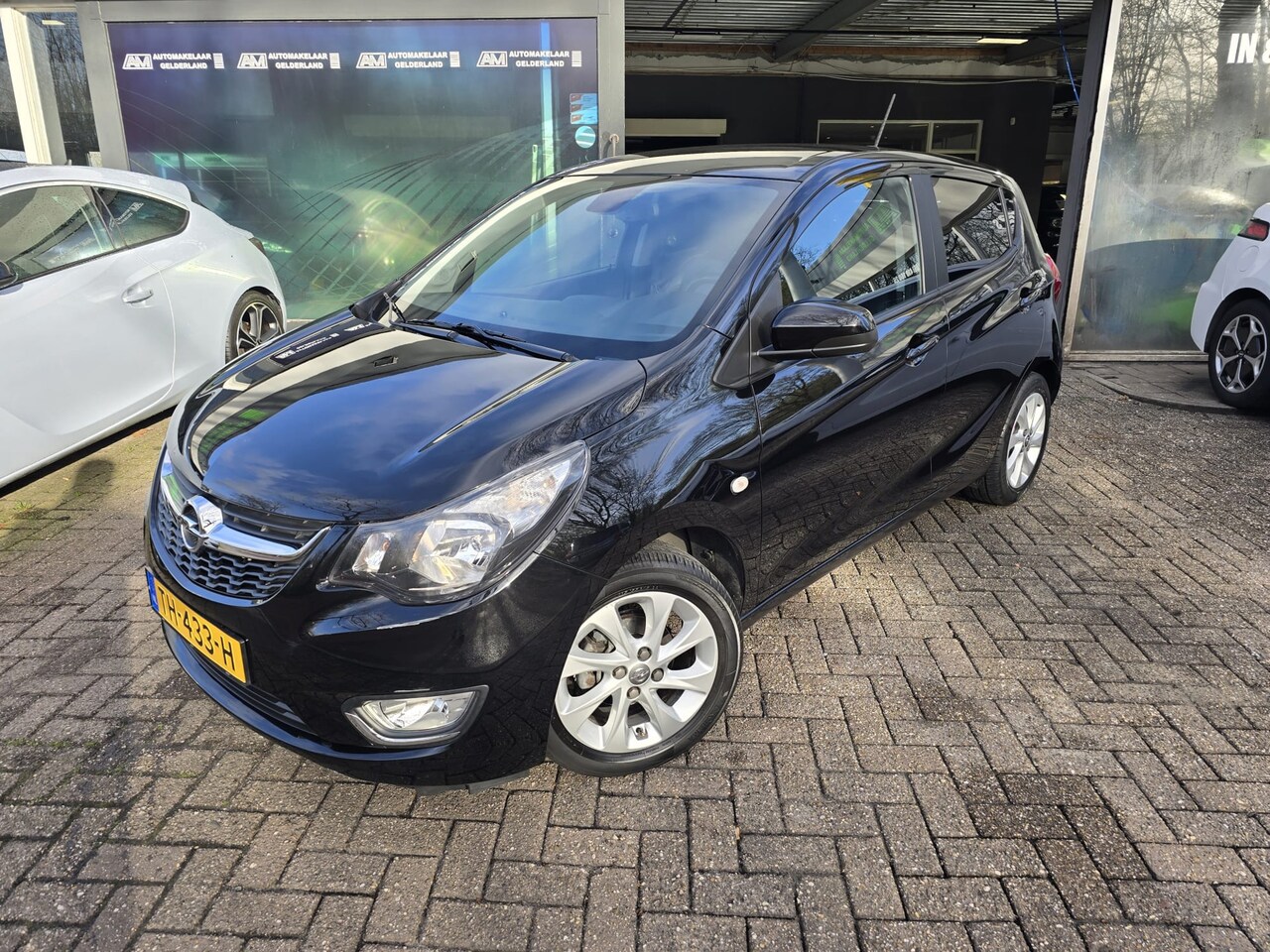 Opel Karl - 1.0 ecoFLEX Innovation | 2E EIGENAAR | 12MND GARANTIE | LEDER | STOEL-STUURVERWARMING | NI - AutoWereld.nl