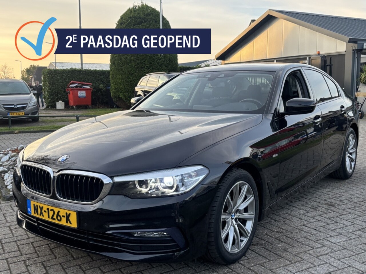 BMW 5-serie - 530D Sedan 2017 Executive Sportline Zwart - AutoWereld.nl
