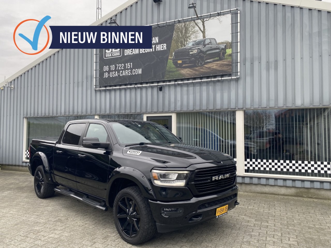 Dodge Ram 1500 - 5.7 V8 4x4 Pano-dak L-vering N.A.P. - AutoWereld.nl