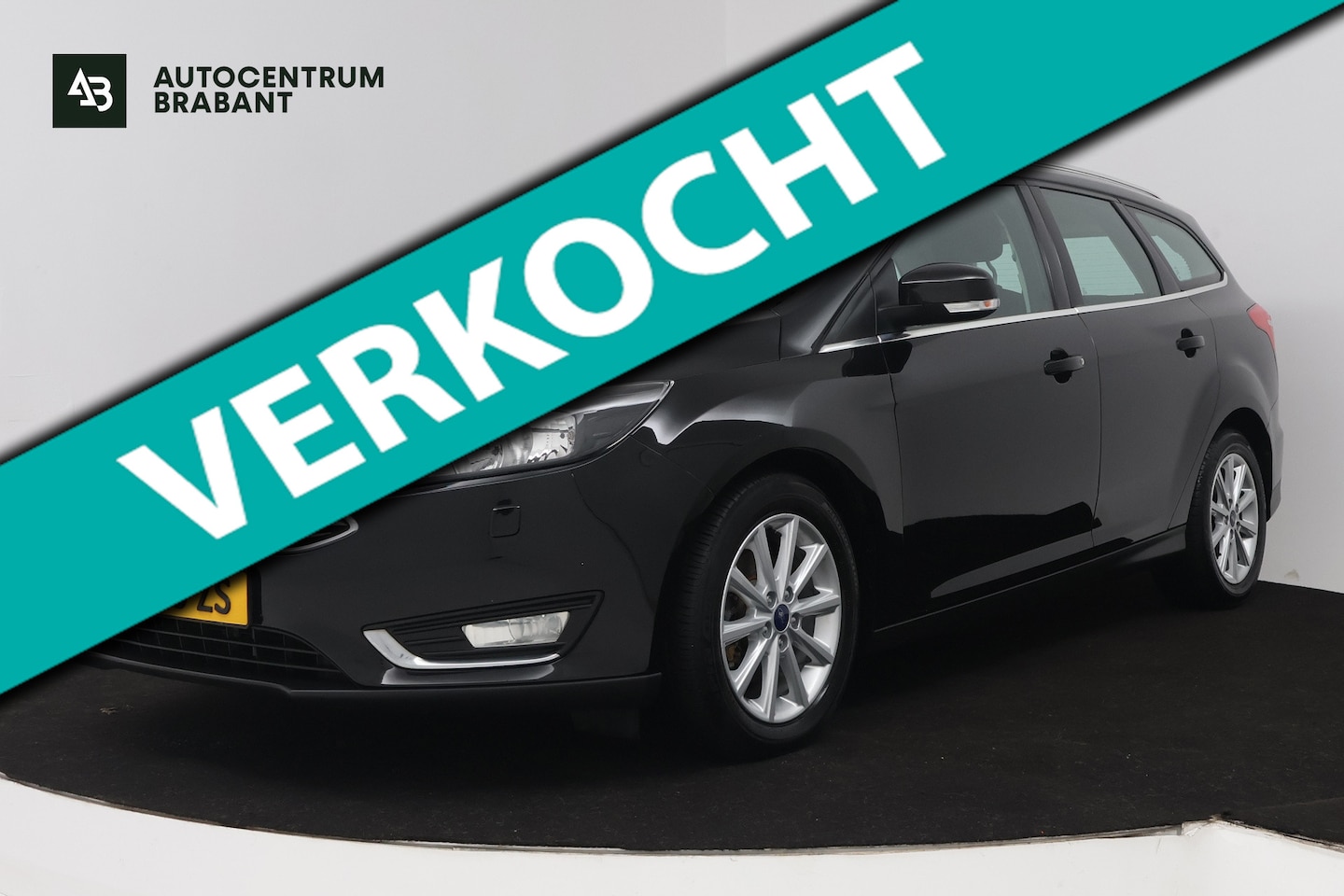 Ford Focus Wagon - 1.0 Titanium (TREKHAAK, STOELVERWARMING, NAVIGATIE, CRUISE CONTROL) - AutoWereld.nl