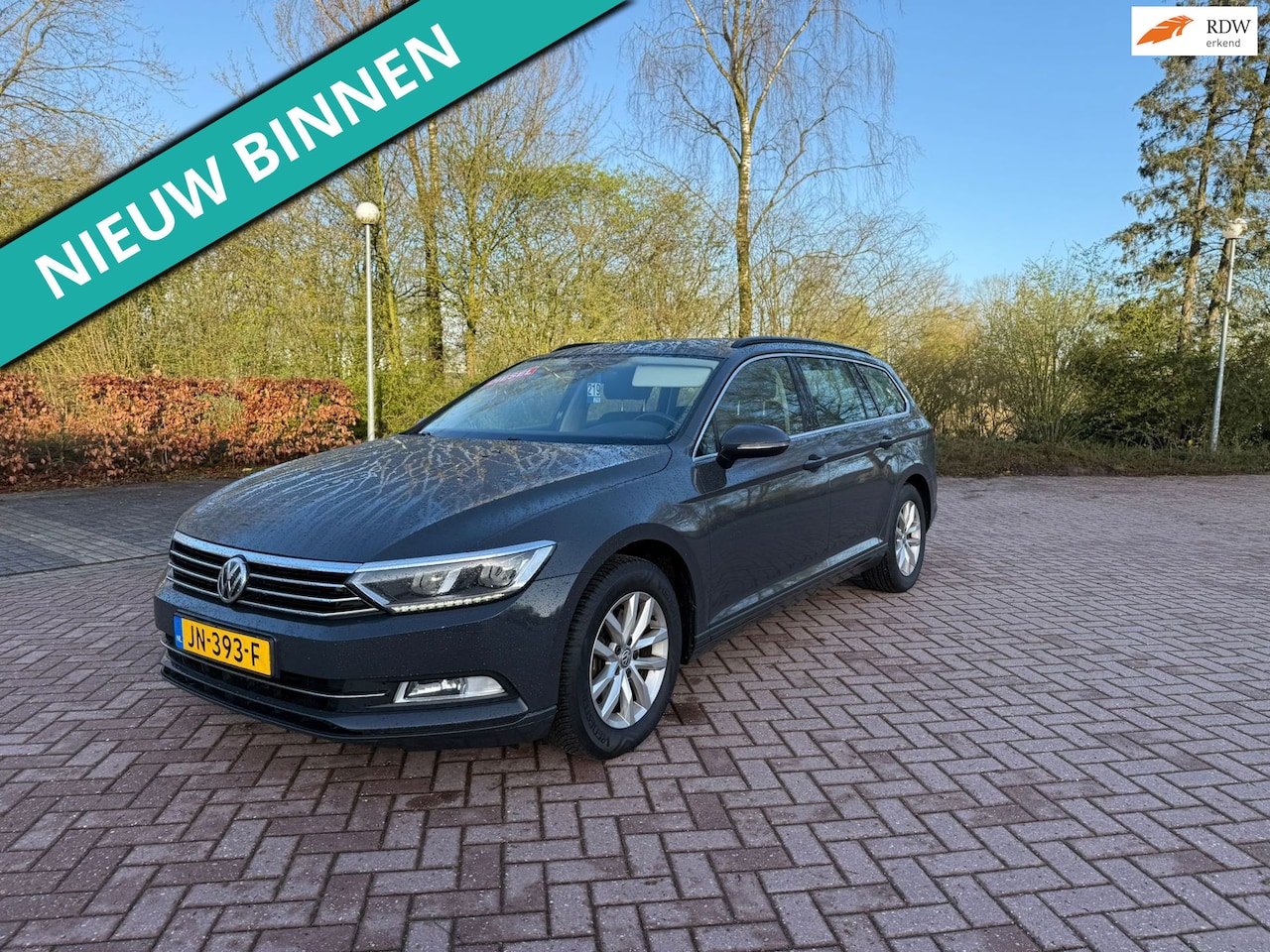 Volkswagen Passat Variant - 1.6 TDI Comfortline ZEER NETTE AUTO RIJDT EN SCHAKELT GOED - AutoWereld.nl