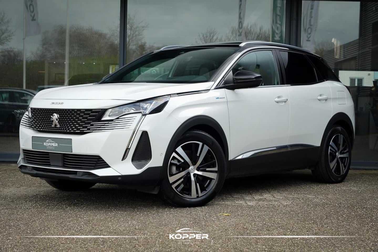 Peugeot 3008 - 1.6 HYbrid4 300 GT / Pano / Elek Klep / Carplay / Black Pack - AutoWereld.nl