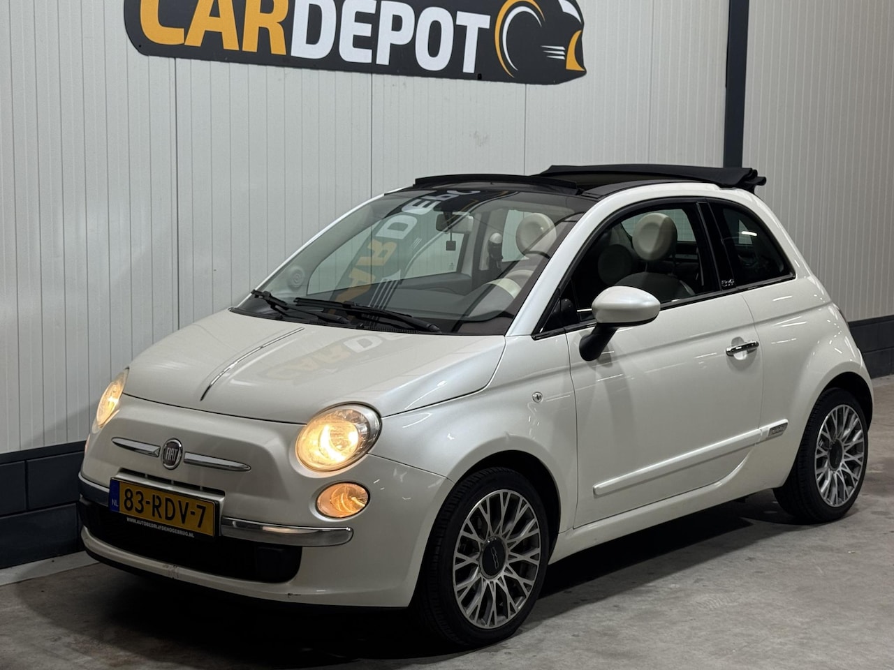 Fiat 500 C - 0.9 TwinAir Lounge Zeer netjes Cabrio Airco DB ketting pas vervangen. - AutoWereld.nl
