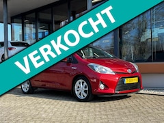 Toyota Yaris - 1.5 Full Hybrid Dynamic / Panoramadak | Keyless Entry | Achteruitrijcamera