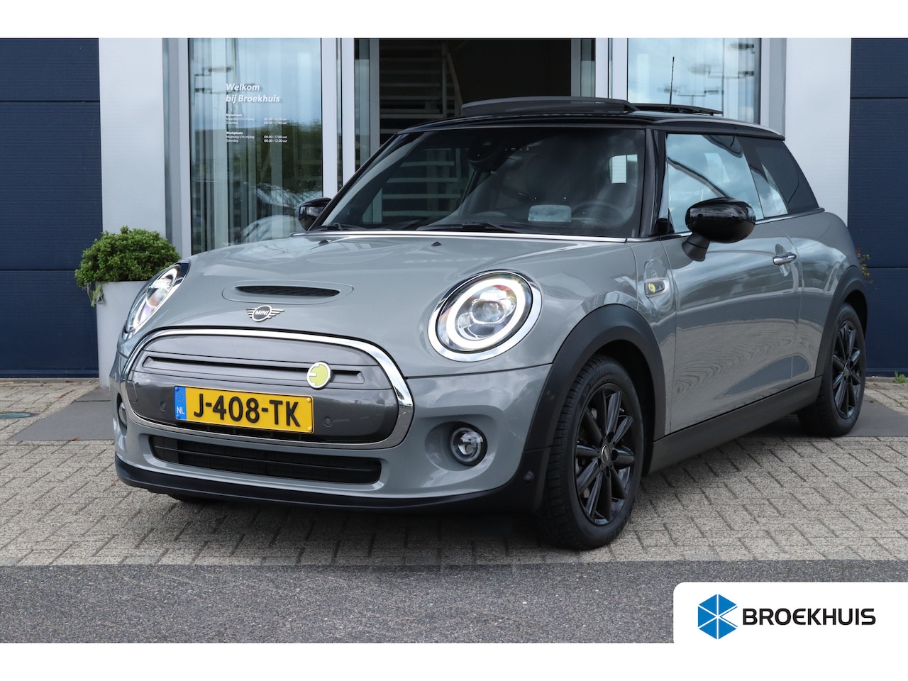 MINI Mini-Electric - Yours 33 kWh | BTW Auto | Harman & Kardon | HUD | Pano | Stoelverwarming | Cruise Control - AutoWereld.nl