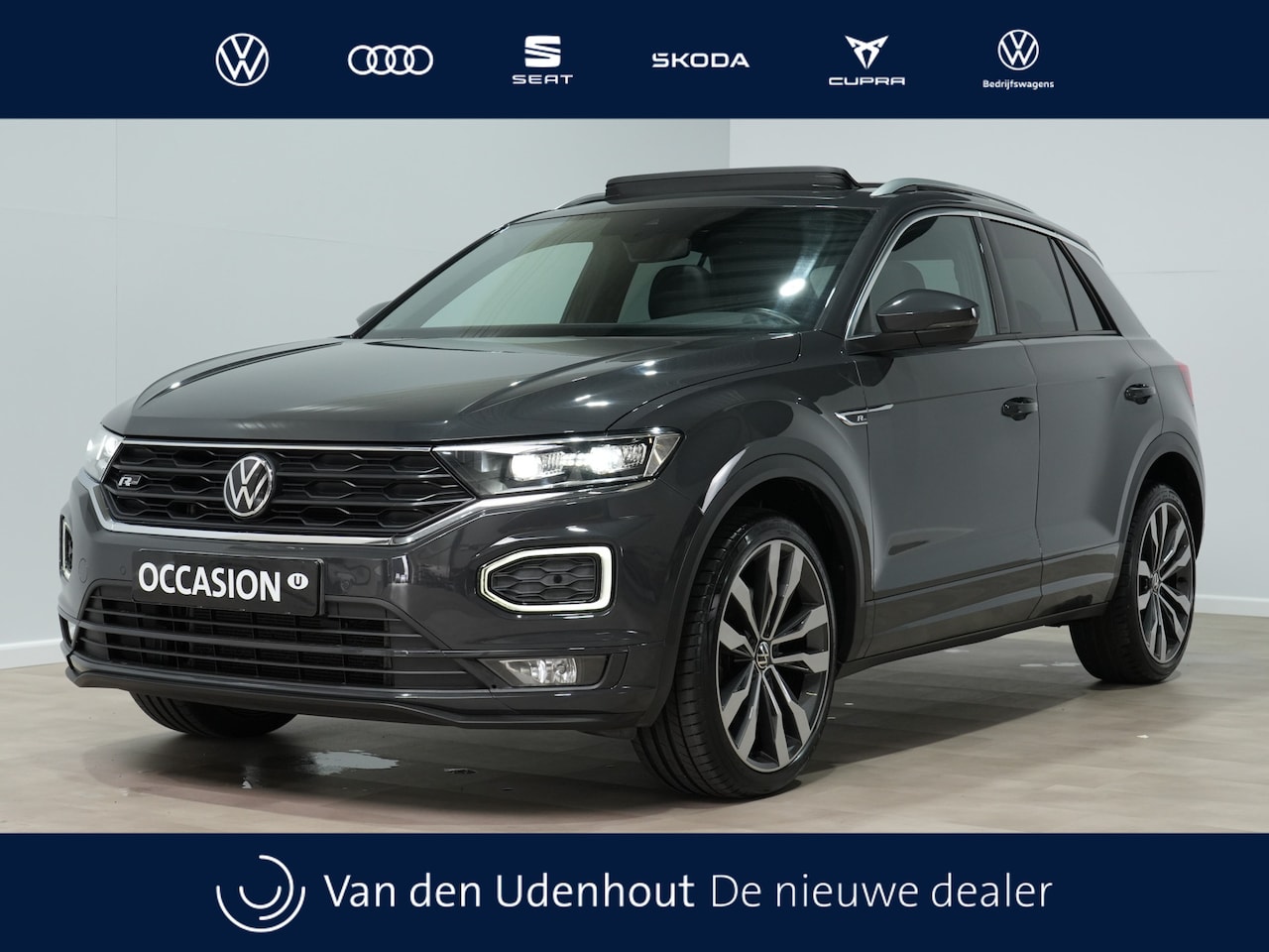Volkswagen T-Roc - 1.5 TSI 150pk DSG R-line Panorama dak 19"suzuka Camera Navigatie 90 - AutoWereld.nl