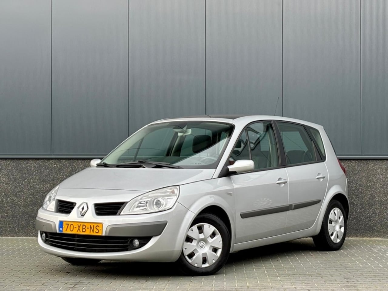 Renault Scénic - 1.6-16V Business L. - AutoWereld.nl