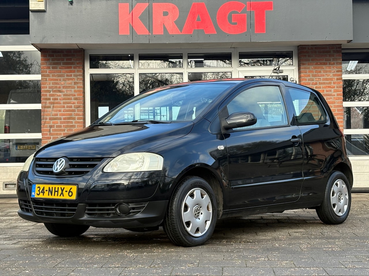 Volkswagen Fox - Trendline 1.2 54 pk - stuurbekrachtiging - 2 sleutels - AutoWereld.nl