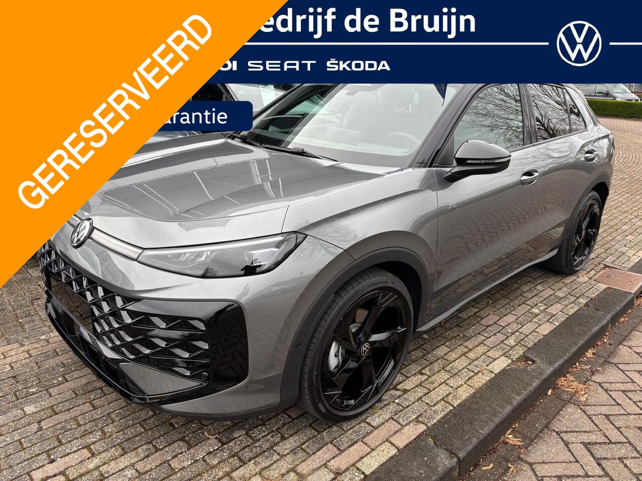 Volkswagen T-Roc - 1.5 eTsi R-Line First Edition 1.5 eTsi R-Line First Edition - AutoWereld.nl