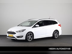Ford Focus Wagon - 1.0 EcoBoost ST-Line | Afneembare trekhaak | Nieuwe All-season banden | PDC | Navigatie |