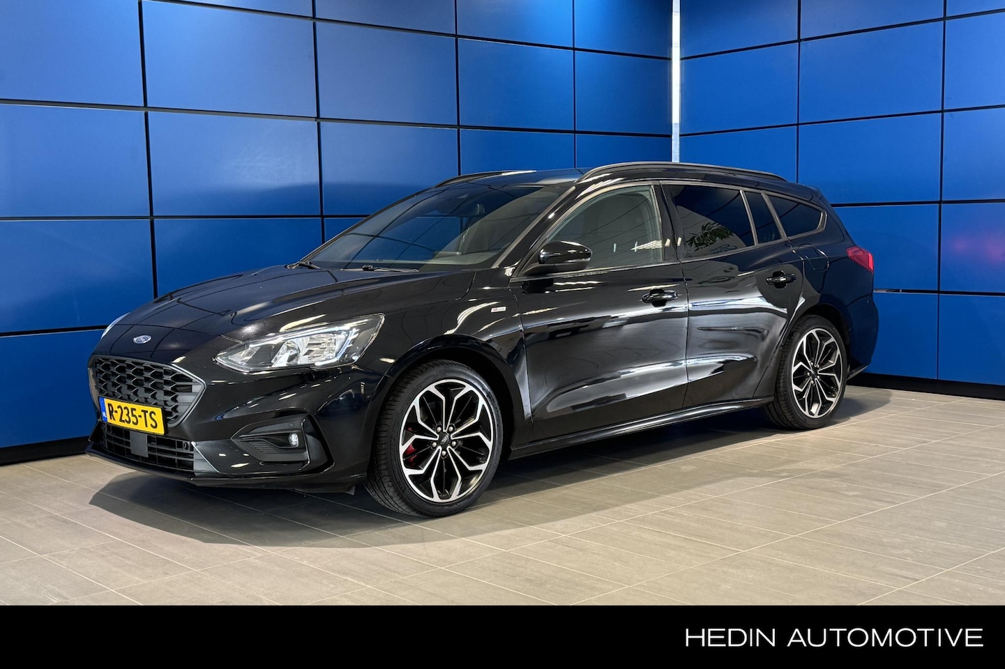 Ford Focus Wagon - 1.0 Ecoboost 125PK ST-line - AutoWereld.nl