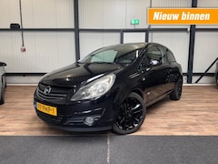 Opel Corsa - 1.4-16V Color Edition