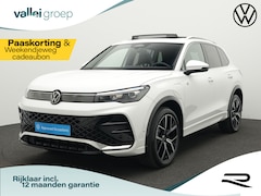 Volkswagen Tiguan - 1.5 eHybrid 272 pk DSG R-Line Edition | Panoramadak | Trekhaak | Adaptief onderstel | Acht