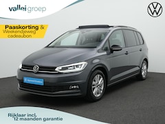 Volkswagen Touran - 7-zits 1.5 TSI 150 pk DSG Highline | Panoramadak | Trekhaak | Stoelverwarming | Sportonder