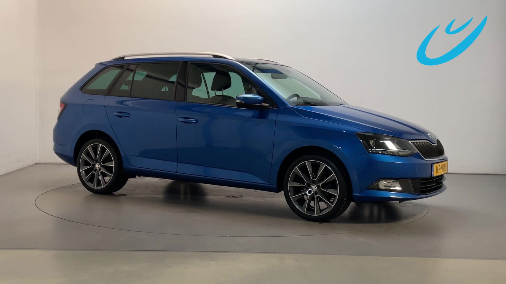 Skoda Fabia Combi - 1.2 TSI Style Panoramadak Navigatie Climate Control Parkeersensoren - AutoWereld.nl