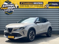 Alfa Romeo Junior - 1.2 Turbo Hybrid 136pk eDCT6 Ibrida Speciale | Automaat | Camera | Sensoren Voor + Achter