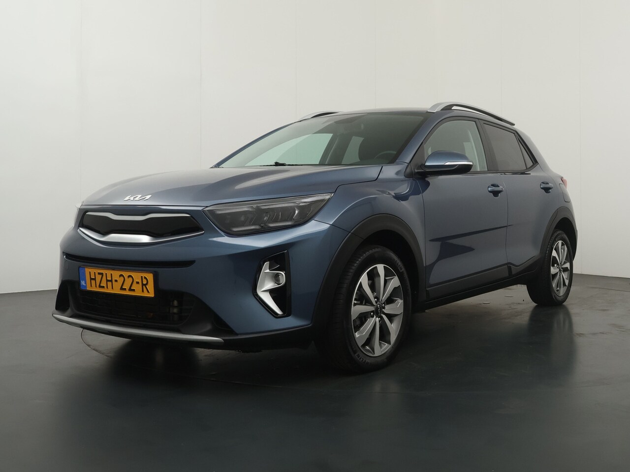 Kia Stonic - 1.0 T-GDi MHEV DynamicPlusLine Automaat - Climate Control - Navigatie - Apple Carplay/Andr - AutoWereld.nl