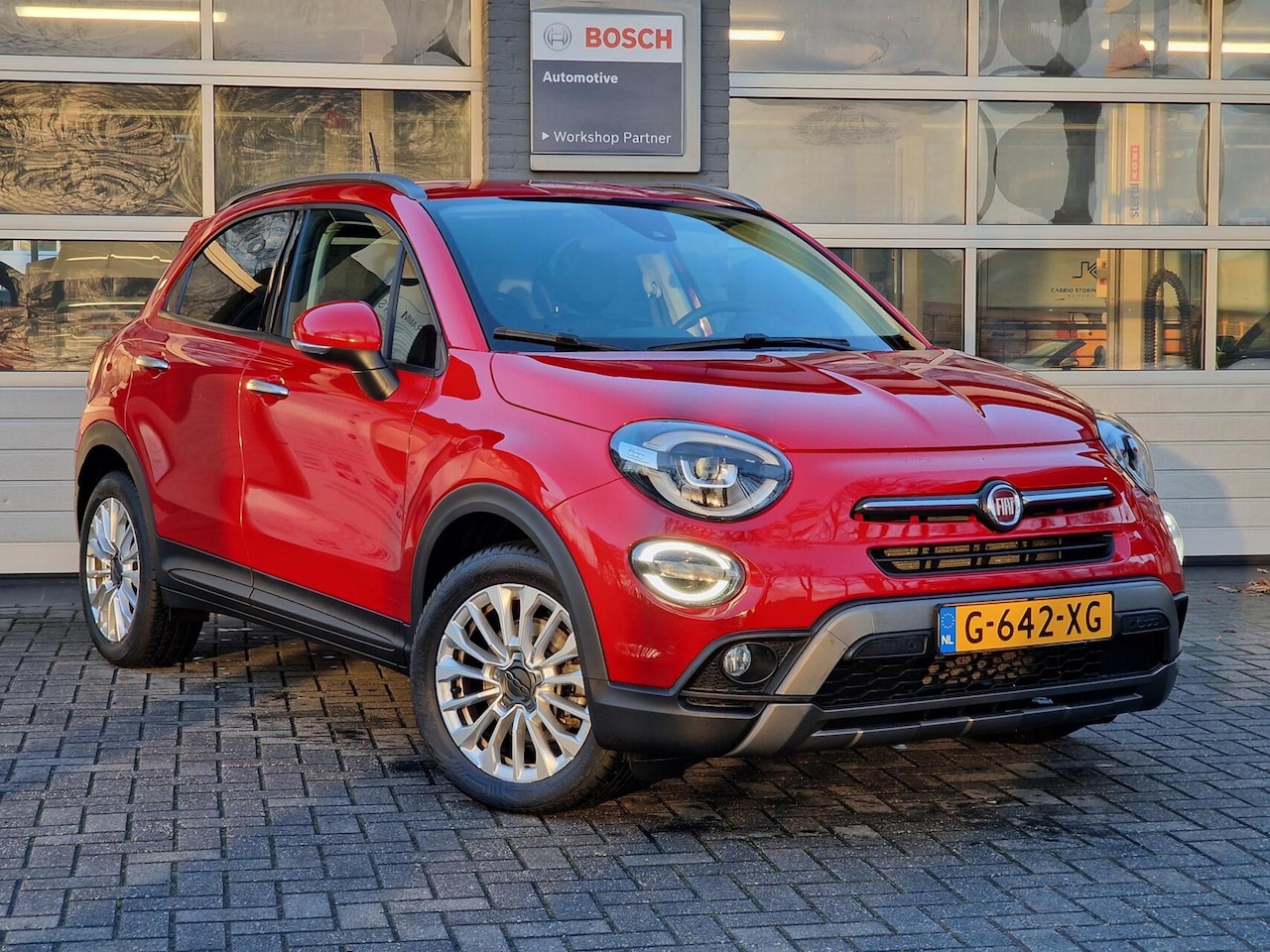 Fiat 500 X - 1.0 GSE Lounge|Adaptiefcruise|Trekhaak|Camera|PDC|Carplay| - AutoWereld.nl