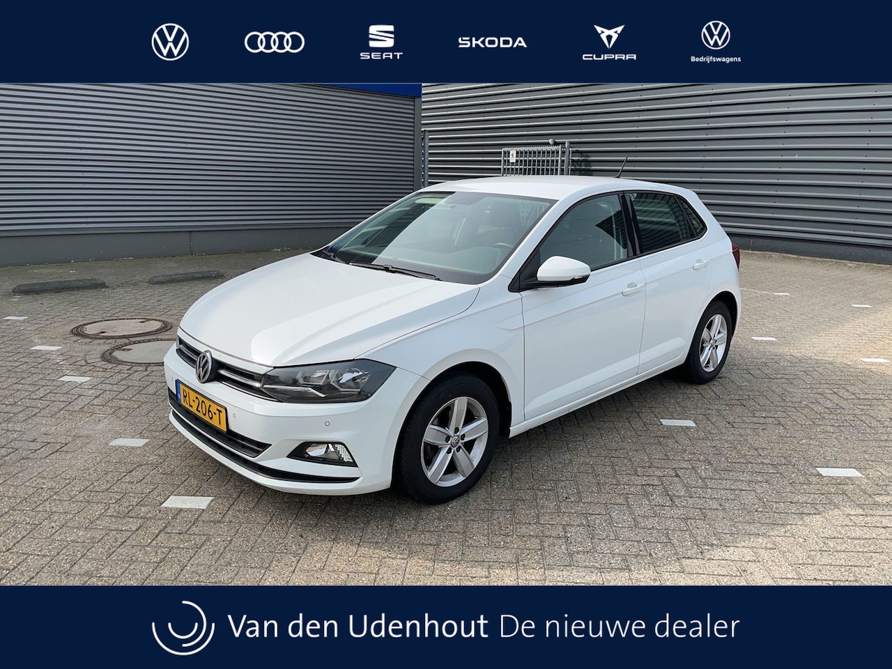 Volkswagen Polo - 1.0 MPI 75pk Comfortline / Navigatie / Apple Carplay / Parkeersensoren - AutoWereld.nl