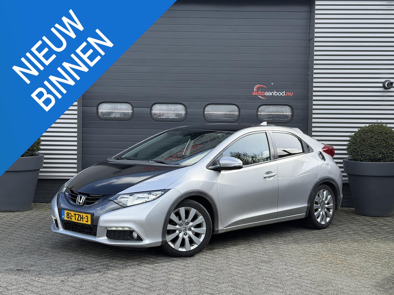 Honda Civic - 1.8 Sport | Camera | Cruise Control | Lichtmetalen Velgen | Trekhaak | - AutoWereld.nl