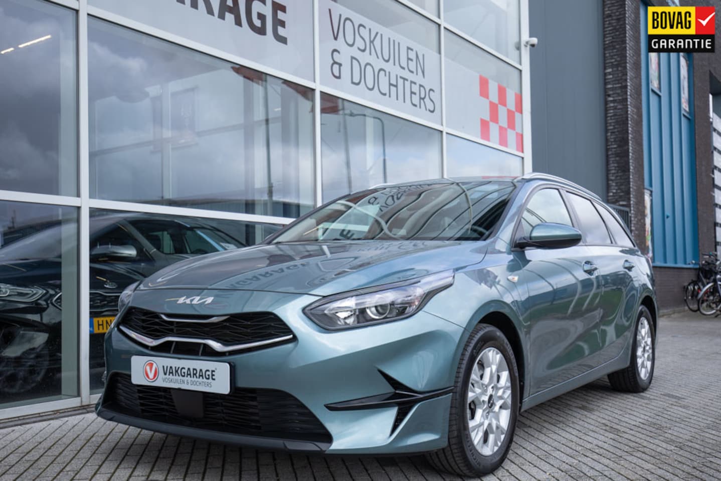 Kia Cee'd Sportswagon - Ceed 1.0 T-GDi ComfortLine | Lunar Silver| Stoelverwarming - AutoWereld.nl