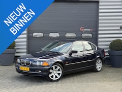 BMW 3-serie - 320i Executive | Cruise Control | Climate Control | Parkeersensoren | 17 Inch Lichtmetalen