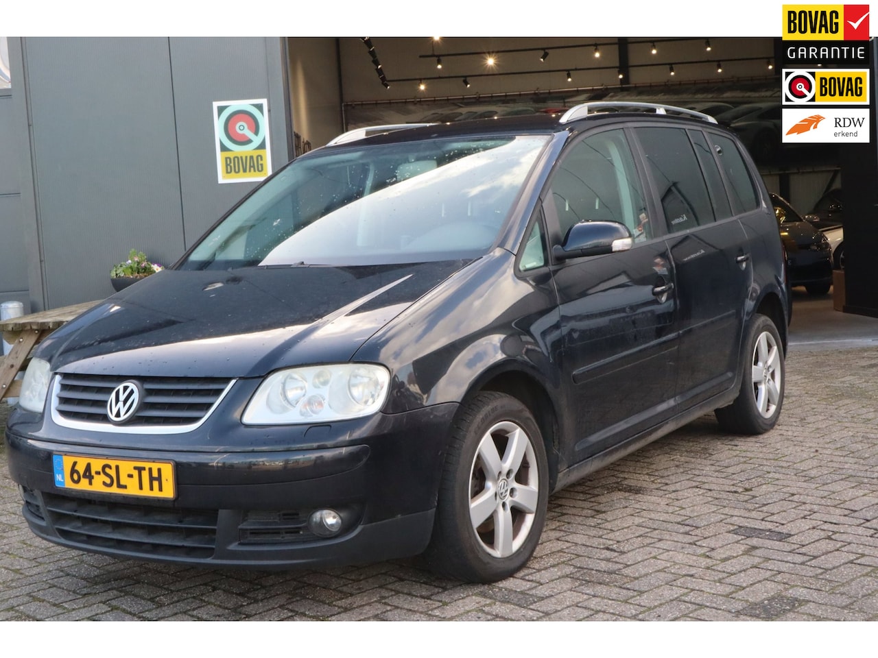 Volkswagen Touran - 2.0-16V FSI Highline-Automaat-ketting verrekt - AutoWereld.nl