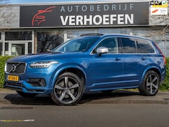 Volvo XC90 - 2.0 T8 Twin Engine AWD R-Design - 7 PERS - PANORAMA - TREKHAAK - ONDERHOUD - STOEL / STUUR