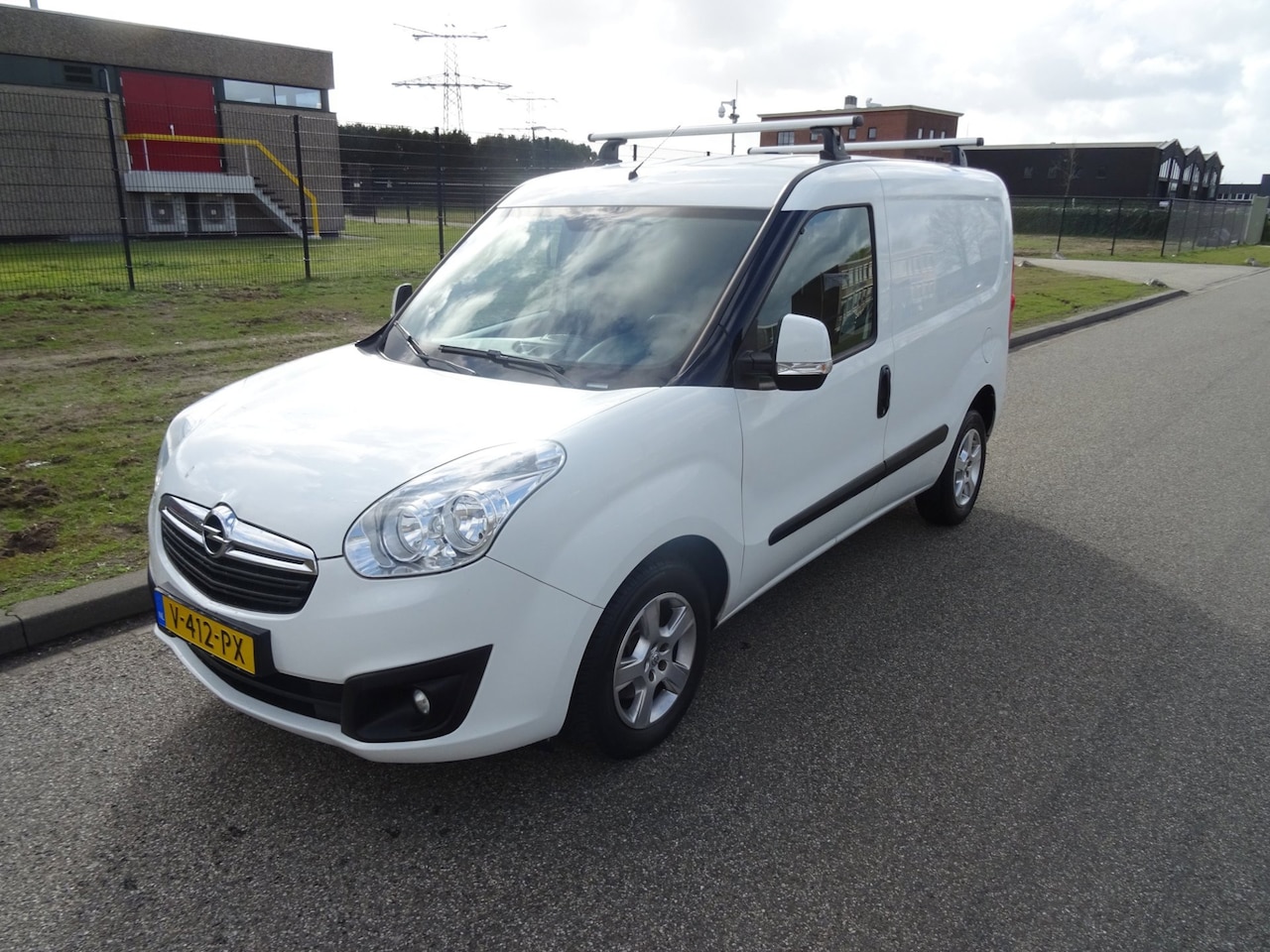 Opel Combo - 1.3 CDTi L1H1 Sport 1.3 CDTi L1H1 Sport - AutoWereld.nl